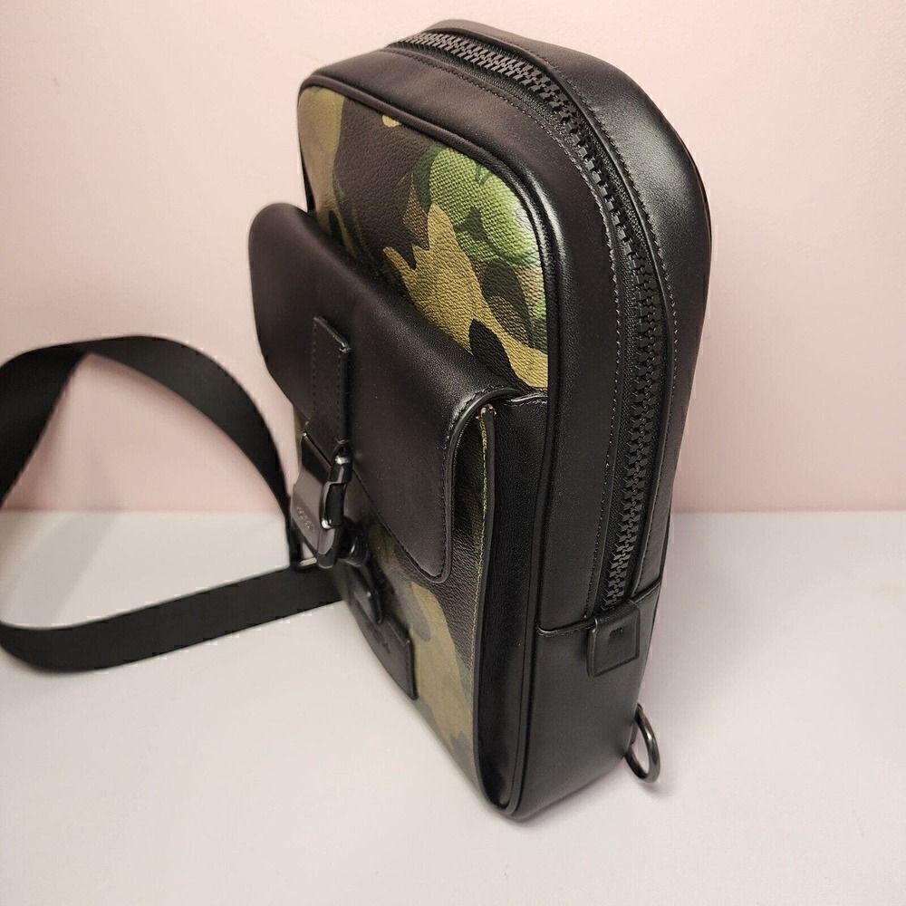 NWT Coach CL944 Track Pack Signature Canvas Camo Green - Picture 4 of 7
